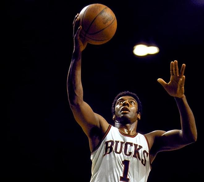 哲学的对比 哲学的对比