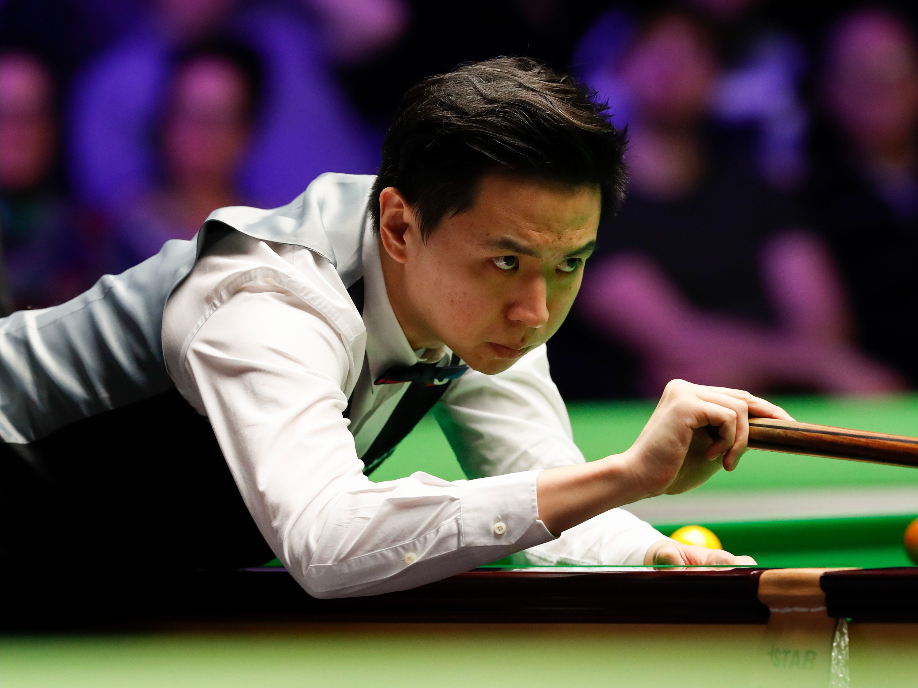 和在场上的 和在场上的