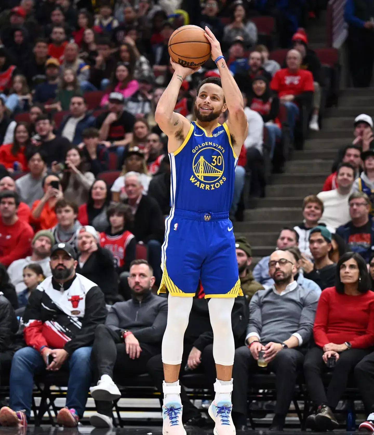 的攻击和坚 的攻击和坚